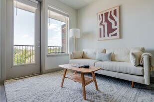 11600 Spirit Dr in Austin, TX - Building Photo
