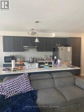 80 Progress Cres in Kitchener, ON - Building Photo - Building Photo