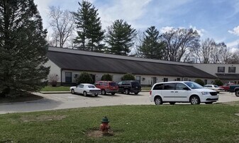 300 Knoll Creek Dr in Waterloo, IN - Building Photo