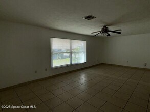 945 Date Ave in Merritt Island, FL - Building Photo - Building Photo