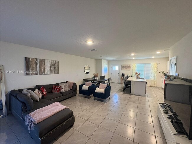 1563 Dawnview Wy in Kissimmee, FL - Building Photo - Building Photo