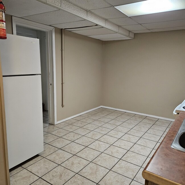 6892 Centennial Dr in Chilliwack, BC - Building Photo - Building Photo