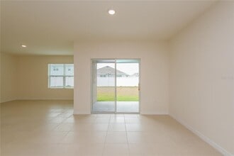 1707 Johnson Pointe Dr in Plant City, FL - Building Photo - Building Photo