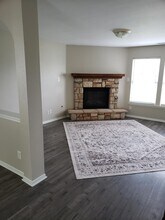 898 Stonehurst Dr in Franklin, IN - Building Photo - Building Photo