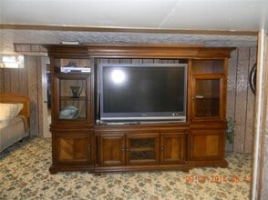100 Farm Ln in Aliquippa, PA - Building Photo - Building Photo