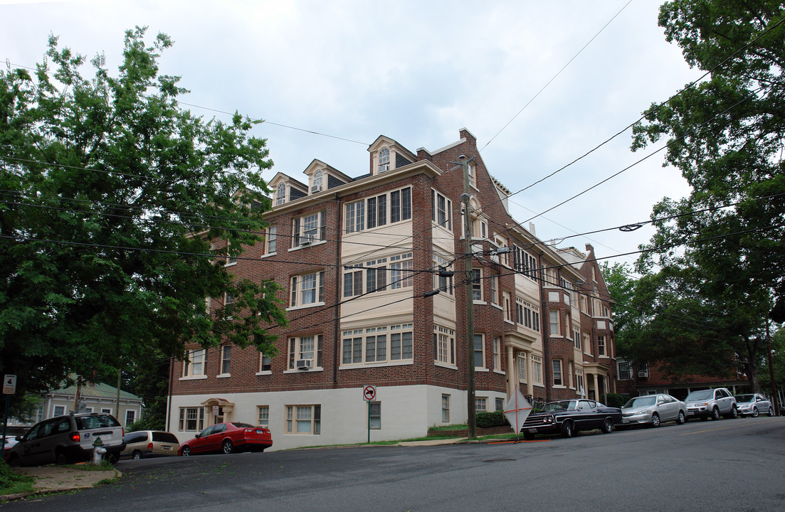 700-702 Prince Edward St in Fredericksburg, VA - Foto de edificio