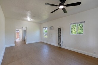 1163 Spruce St W in San Bernardino, CA - Building Photo - Building Photo