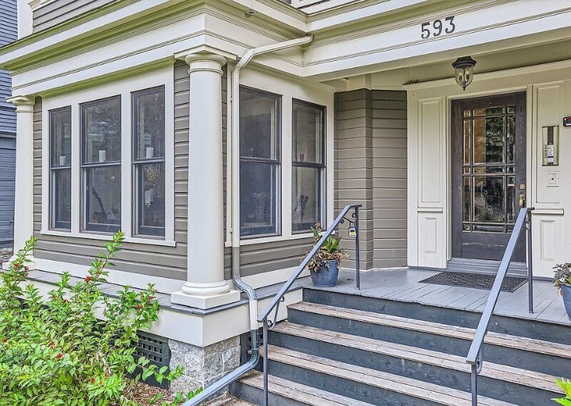 593 Laurel Ave in St. Paul, MN - Building Photo