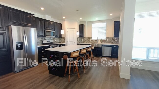 1053 Madison Ave in Chula Vista, CA - Building Photo - Building Photo