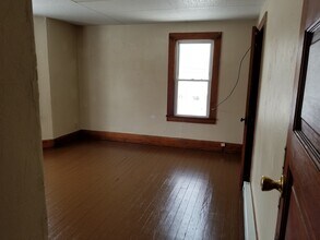 606 W Main St in Kent, OH - Building Photo - Building Photo