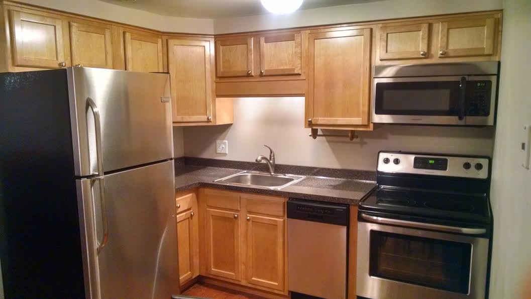 770 W Ferry St in Buffalo, NY - Building Photo