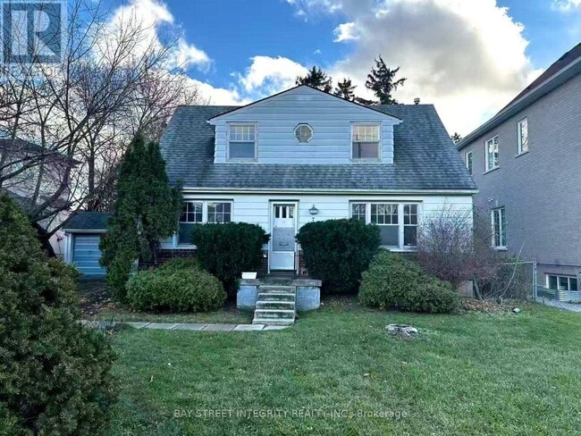 property at 7 Devondale Ave