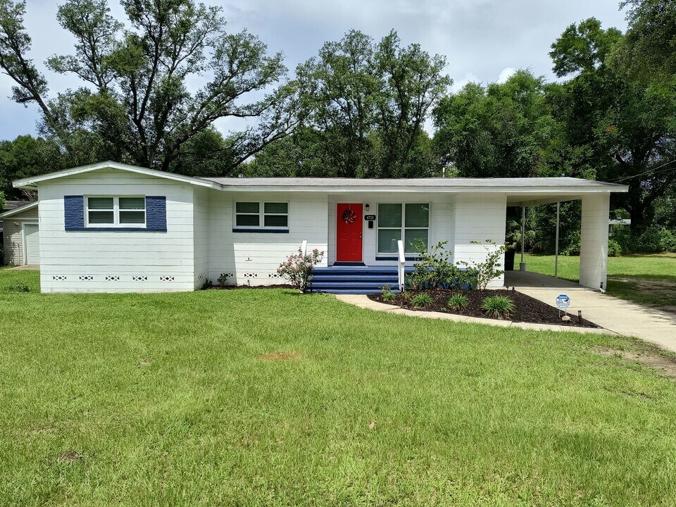 4715 N 9th Ave in Pensacola, FL - Building Photo