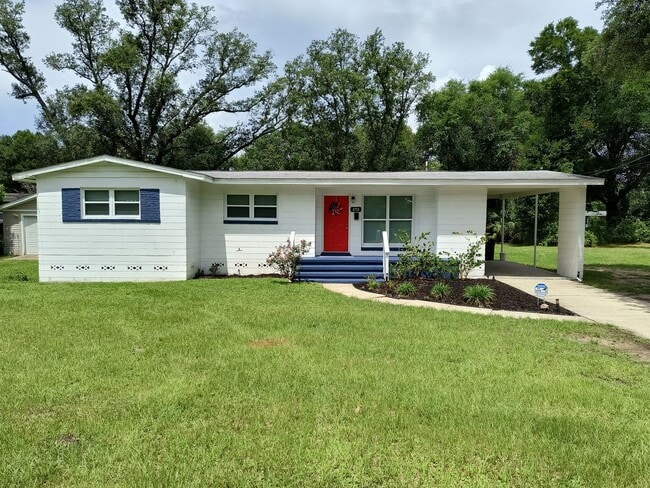 property at 4715 N 9th Ave