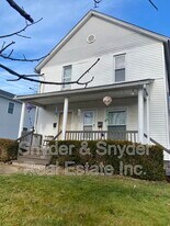39 Brown St in Barberton, OH - Building Photo