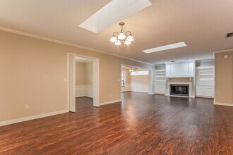 1546 Lake Marion Dr in Apopka, FL - Foto de edificio - Building Photo