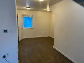 305 Sarah St in Fairbanks, AK - Building Photo - Building Photo