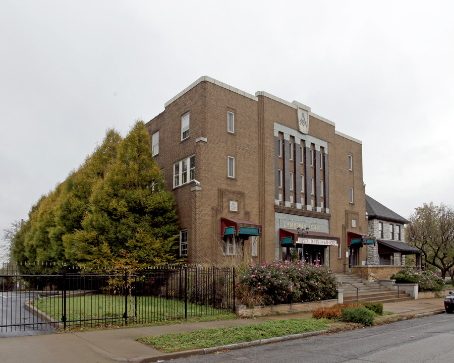 Lambskin Temple in St. Louis, MO - Foto de edificio