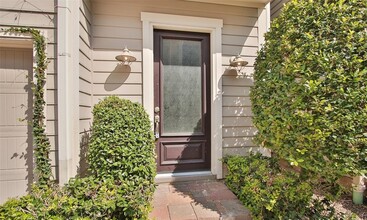 2334 Naomi St in Houston, TX - Building Photo - Building Photo