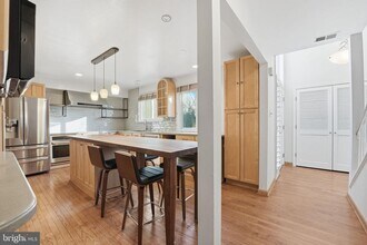 1528 Goldenrain Ct in Reston, VA - Building Photo - Building Photo