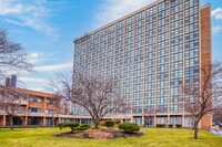 Jackson Park Terrace in Chicago, IL - Building Photo - Building Photo