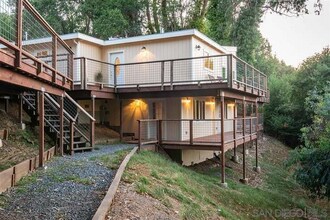 2 Half Moon Rd in Novato, CA - Building Photo - Building Photo