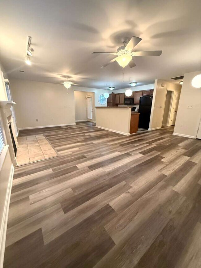 6506 Brook Bend Way in Louisville, KY - Building Photo - Building Photo