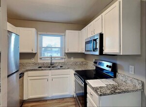 2497 Brentwood Rd in Decatur, GA - Building Photo - Building Photo