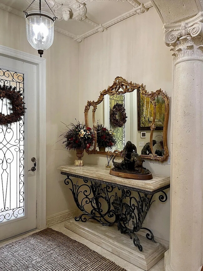 1200 Merlot Dr in Palm Beach Gardens, FL - Building Photo - Building Photo