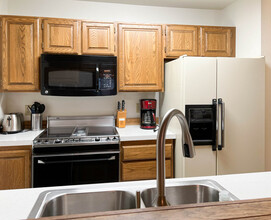 380 E 11th Ave in Anchorage, AK - Building Photo - Building Photo