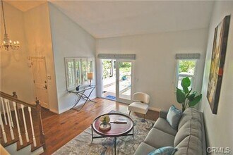 27 Tiburon Ct in Manhattan Beach, CA - Building Photo - Building Photo