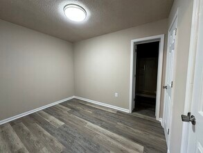 303 Church St, Unit 207 in Central, SC - Building Photo - Building Photo