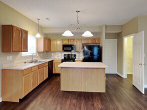 657 Blue Meadow Dr in Greenwood, IN - Building Photo - Building Photo