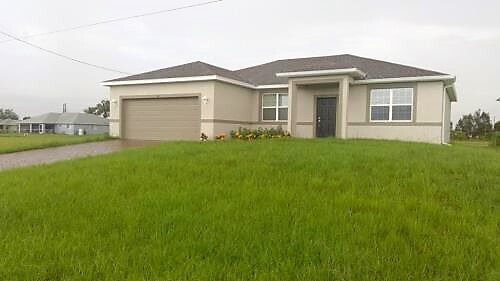 113 NE 24th Terrace in Cape Coral, FL - Building Photo