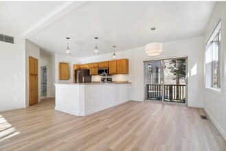 35 Sunshine Ct, Unit #2 in Durango, CO - Building Photo - Building Photo