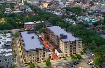 Capital Collective Luxury Apartments in Savannah, GA - Building Photo - Building Photo