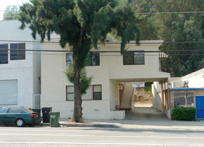 3443 Cahuenga Blvd W Apartments