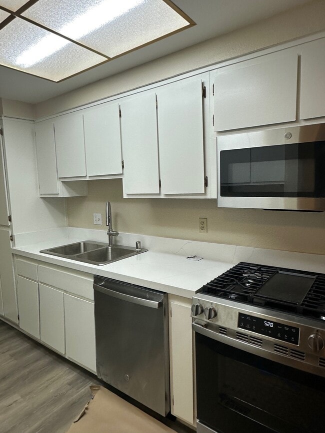 355 Susan Ct in Lincoln, CA - Building Photo - Building Photo