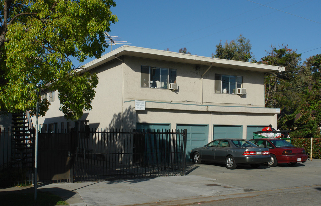 435-445 Wooster Ave in San Jose, CA - Building Photo