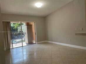 2081 Renaissance Blvd in Miramar, FL - Building Photo - Building Photo