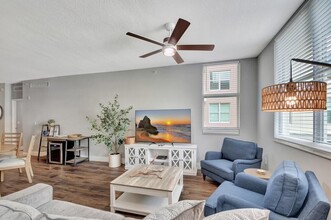 804 E Windward Way in Lantana, FL - Foto de edificio - Building Photo