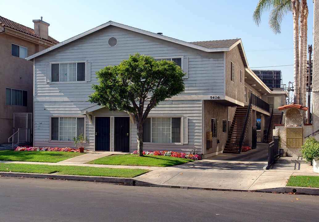 5416 W 99th Pl in Los Angeles, CA - Building Photo