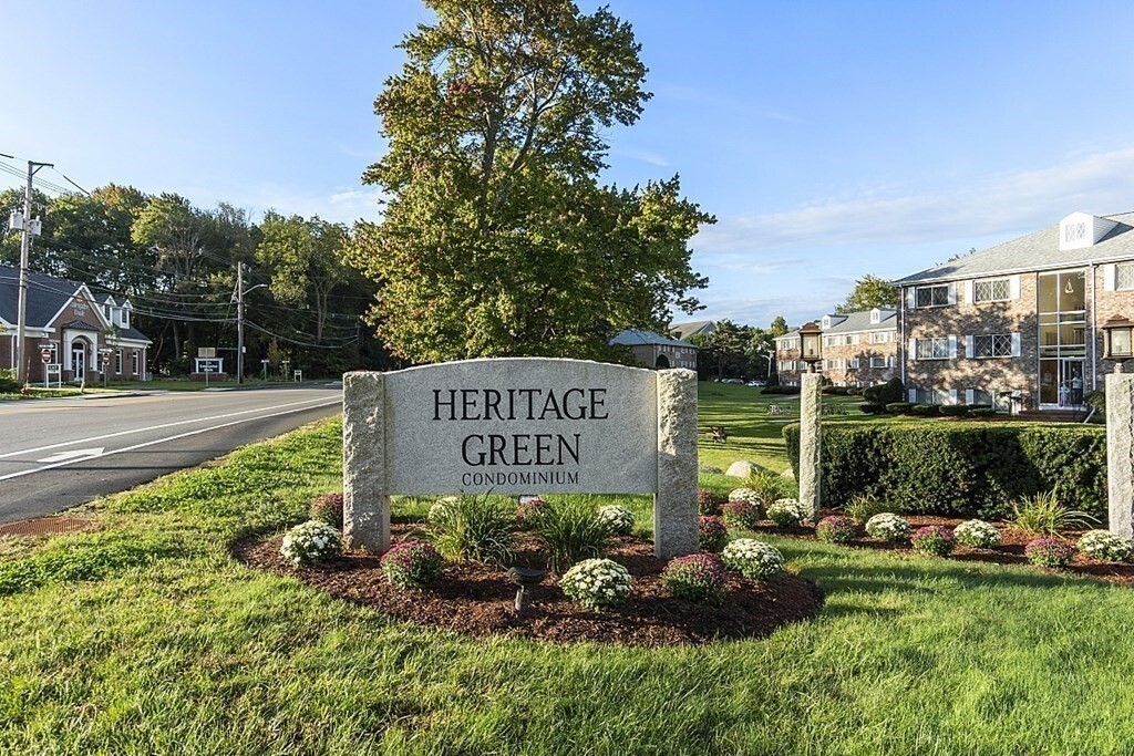 37 Fernview Ave in North Andover, MA - Building Photo