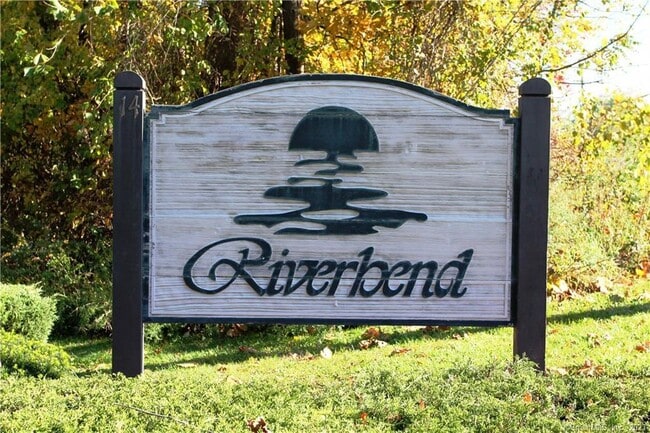 property at 14 Newtown Rd