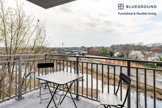 4650 Washington Blvd, Unit FL6-ID1050 in Arlington, VA - Foto de edificio - Building Photo