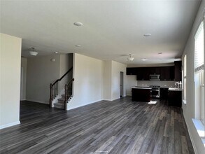 6817 Ellsworth Walk in Austin, TX - Building Photo - Building Photo