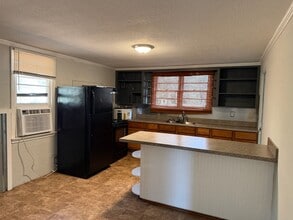 610 Two Notch Rd in Lexington, SC - Building Photo - Building Photo