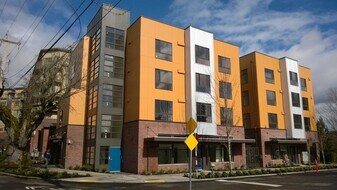 2202 E Olive St, Unit 403