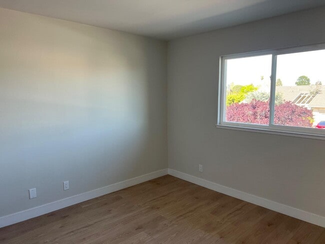 210 Beach Park Blvd in Foster City, CA - Building Photo - Building Photo