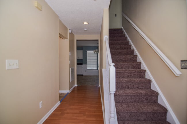 205 Alydar Ct in Summerville, SC - Foto de edificio - Building Photo